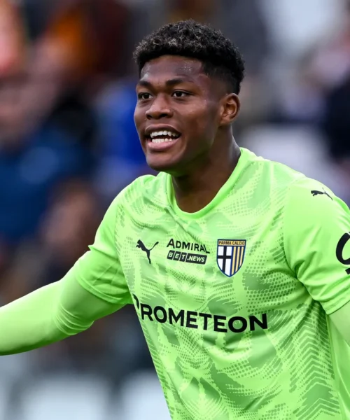 Mercato Juve, il PSG fa saltare il banco per Suzuki: offertona al Parma. I bianconeri cambiano obiettivo