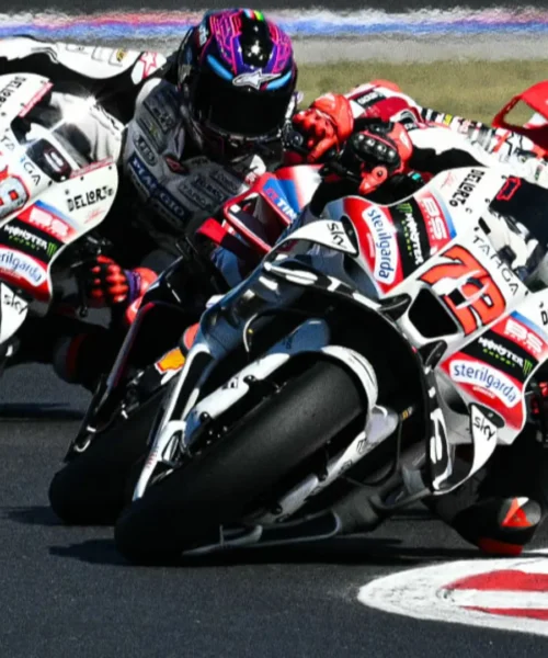 Misano, Marco Bezzecchi va in bianco: caduta immediata