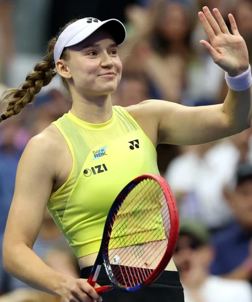 US Open, Elena Rybakina si prende trofeo e numero 1 nel ranking: c’è un retroscena