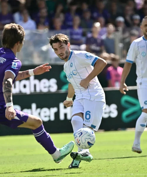 Serie A: non basta Gilmour, il Napoli frena a Firenze