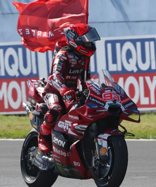 Marc Marquez si prende tutto, vittoria e aggancio in vetta al mondiale