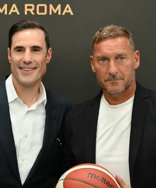 Maxima Roma, Matiasic presenta il nuovo club con Francesco Totti: “Al vertice il prima possibile”