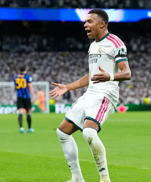 Champions League, l’Inter si fa male (due volte) da sola: Mou ringrazia