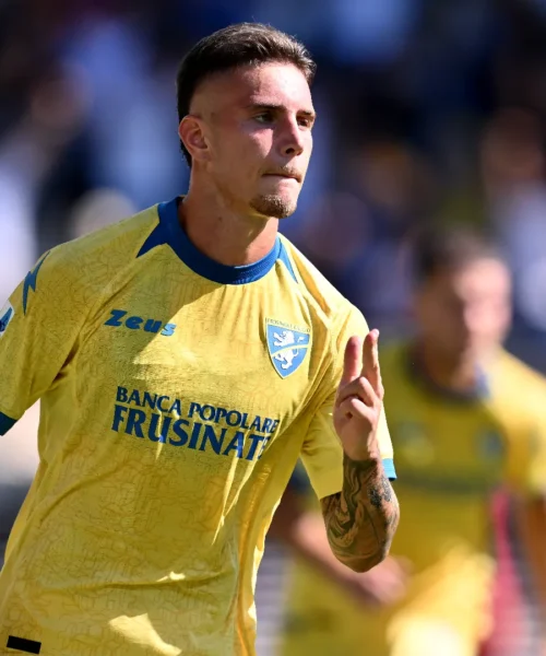 Serie A: il Frosinone piega il Venezia, 1-1 tra Parma e Monza