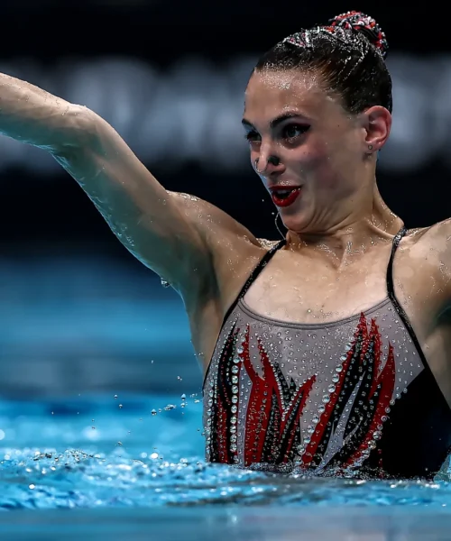 Miss Italia 2026 è Sarah Rizea: la 18enne nuotatrice delle Fiamme Oro conquista la corona