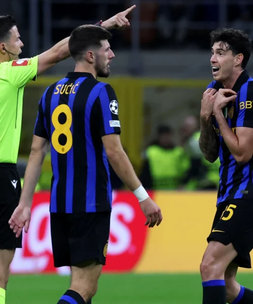 Bastoni espulso contro lo Shakhtar, gli juventini non dimenticano Kalulu: “Il karma presenta il conto”