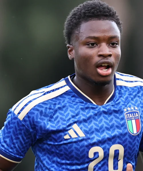 Koleosho sbaglia dal dischetto, Cisse rimedia allo scadere: l’Italia Under 21 resta in corsa