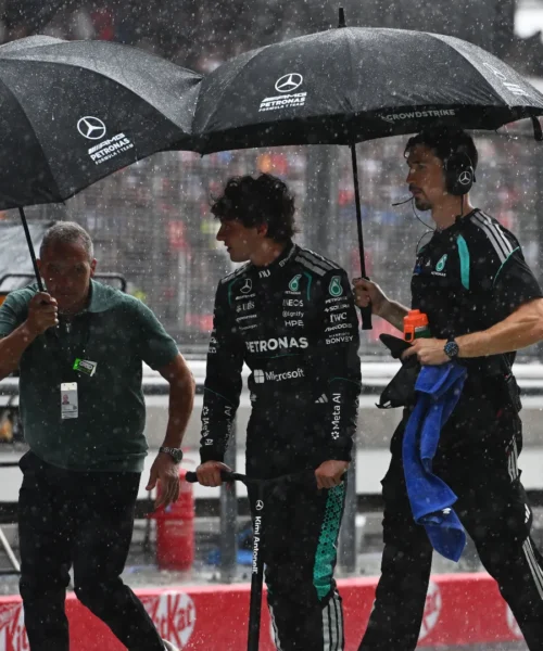 Cosa è successo in F1, perché è stata posticipata la gara in Malesia: il nuovo orario