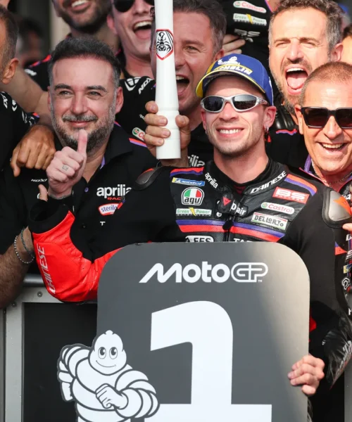 Bezzecchi trionfa in Indonesia, in difficoltà Marc Marquez e Ducati. La classifica del Mondiale di MotoGP