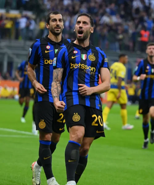 Inter, basta mezz’ora per liquidare il Parma e volare in solitaria in vetta