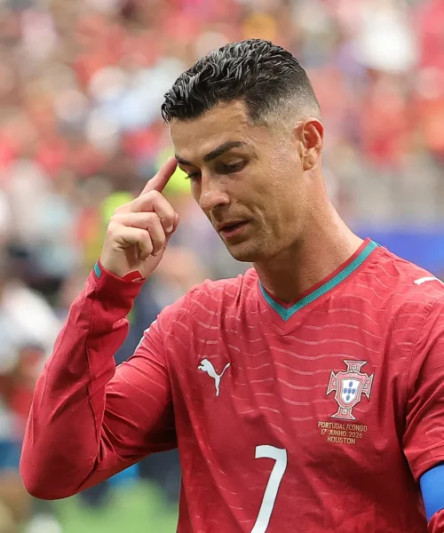 La leggenda stronca Cristiano Ronaldo: “Basta, ha 41 anni. Ho giocato con Eusebio, mai viste cose del genere”