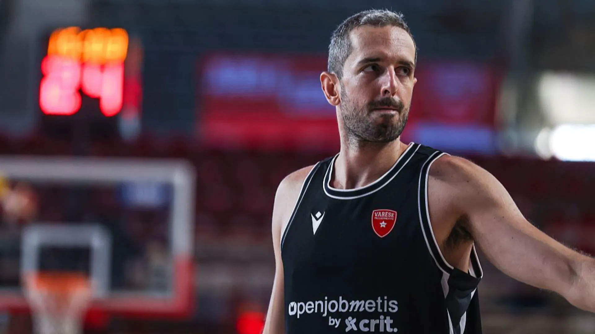 L’ex arbitro deciso sul fallo ai danni di Della Valle: “Situazione da no call”
