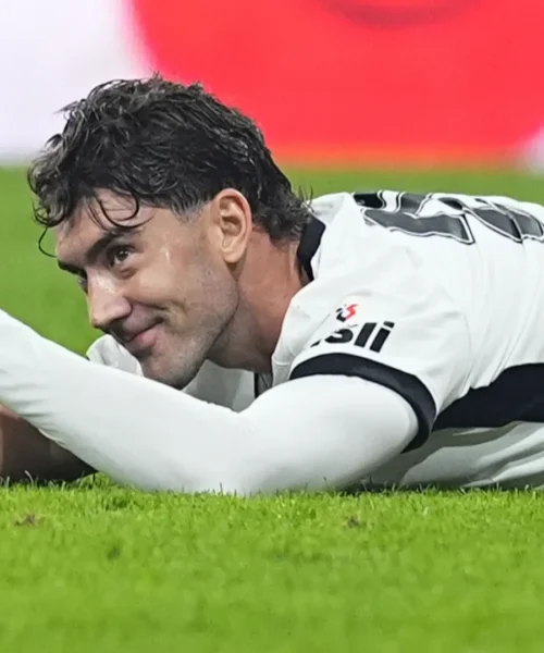 Beffa Juventus: Vlahovic e David segnano a raffica