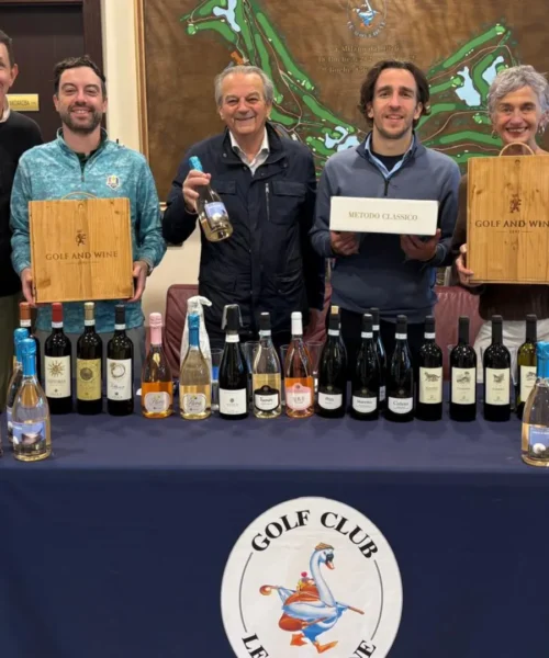 Competizione, emozione, passione e i vini di Cantine Vitea: che giornata al Golf Club Le Rovedine!