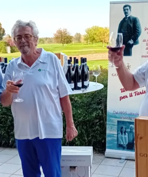 Golf Around Challenge a Camuzzago, Faravelli incanta con vini e… Puccini