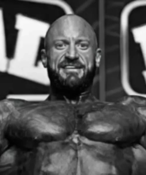 Mateusz Chmura morto sul palco a 33 anni: lutto nel bodybuilding