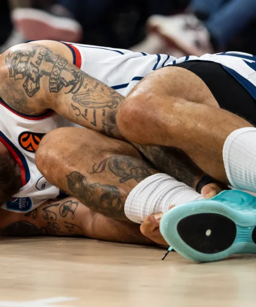 Mike James operato: la sua stagione è finita