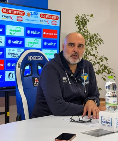 Paolo Moretti: “Sempre bello giocare a Brindisi ma presuntuosi per venti minuti”