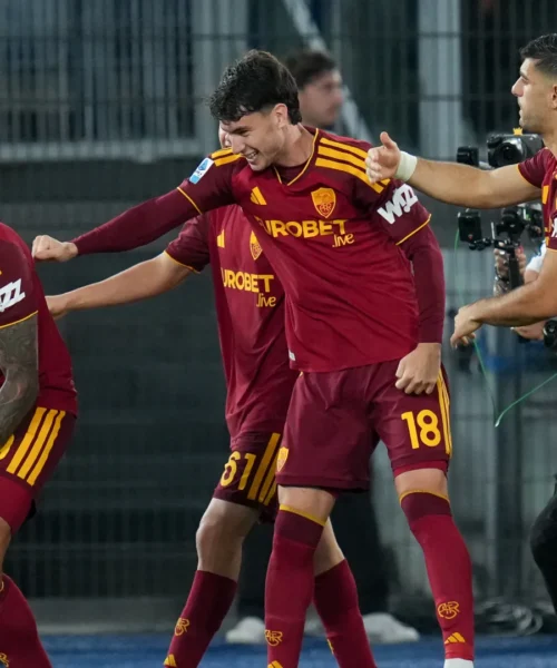 La Roma piega il Genoa con due prodezze, Gasperini secondo