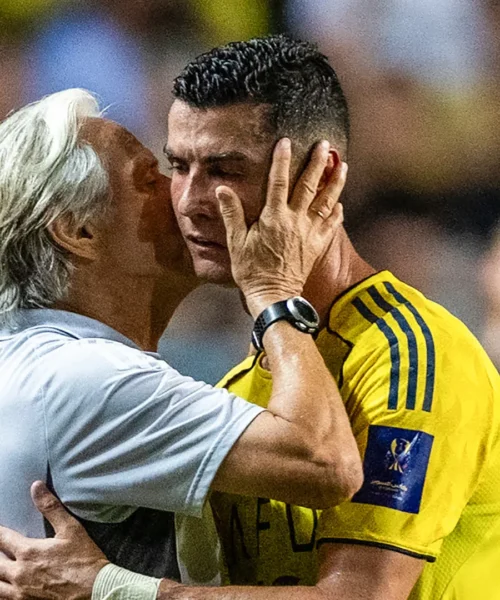 Cristiano Ronaldo, il ct rifiuta di scusarsi. CR7 avvisato: “Finirai nel cimitero degli elefanti”