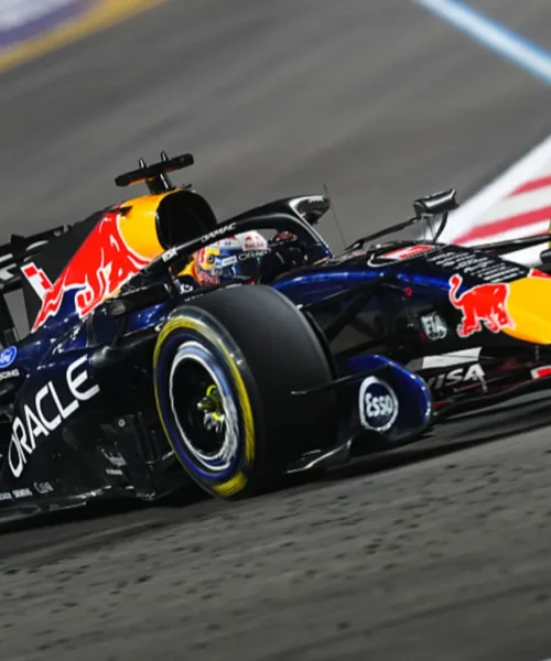 Max Verstappen domina, ma il podio di Antonelli vale mezzo mondiale