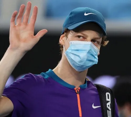 Jannik Sinner mette subito le cose in chiaro sulla love story