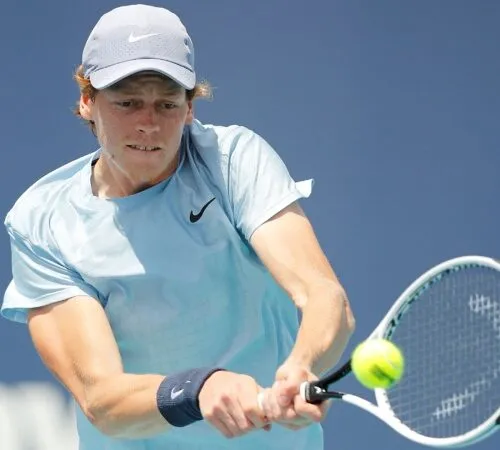 Jannik Sinner entra nella top-20
