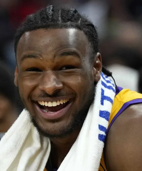 NBA, LeBron James esalta il figlio Bronny: “È speciale”