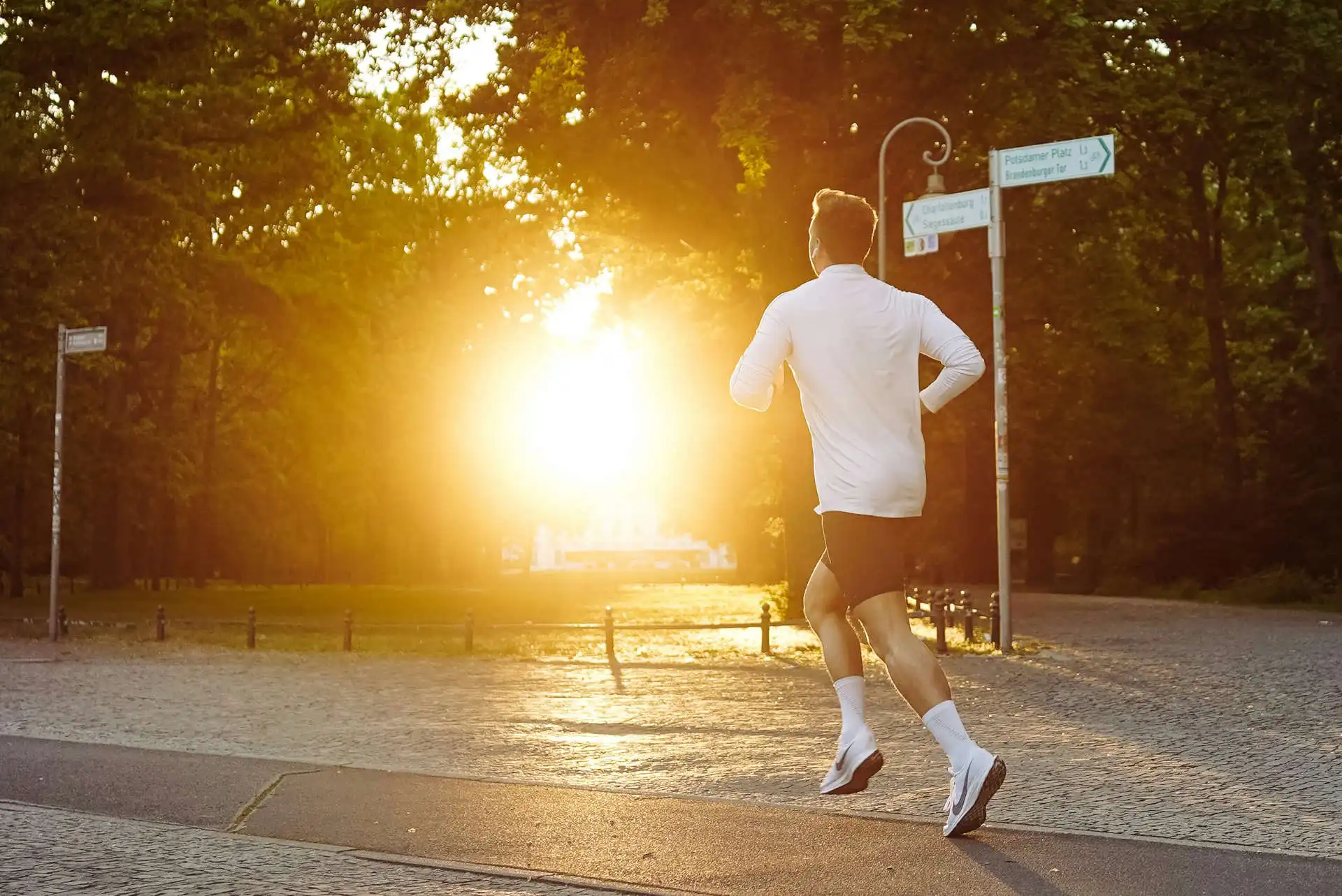 Correre al mattino presto: come abituare il corpo e non odiarlo