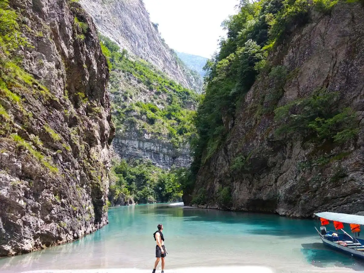 È la Thailandia d’Europa, ed è davvero a due passi dall’Italia: un paradiso tra le montagne