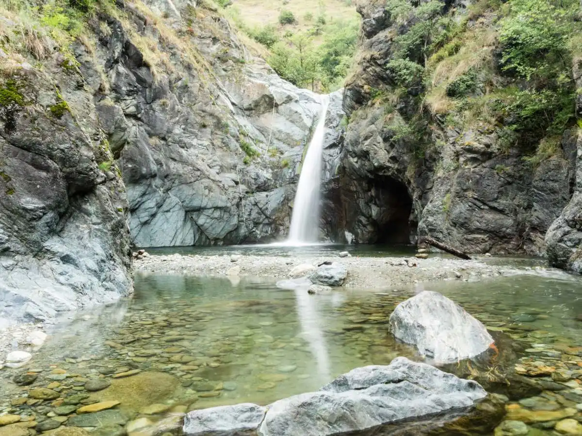 In Nord Italia c’è un canyon che si raffredda da solo: il refrigeratore geologico nascosto tra le montagne