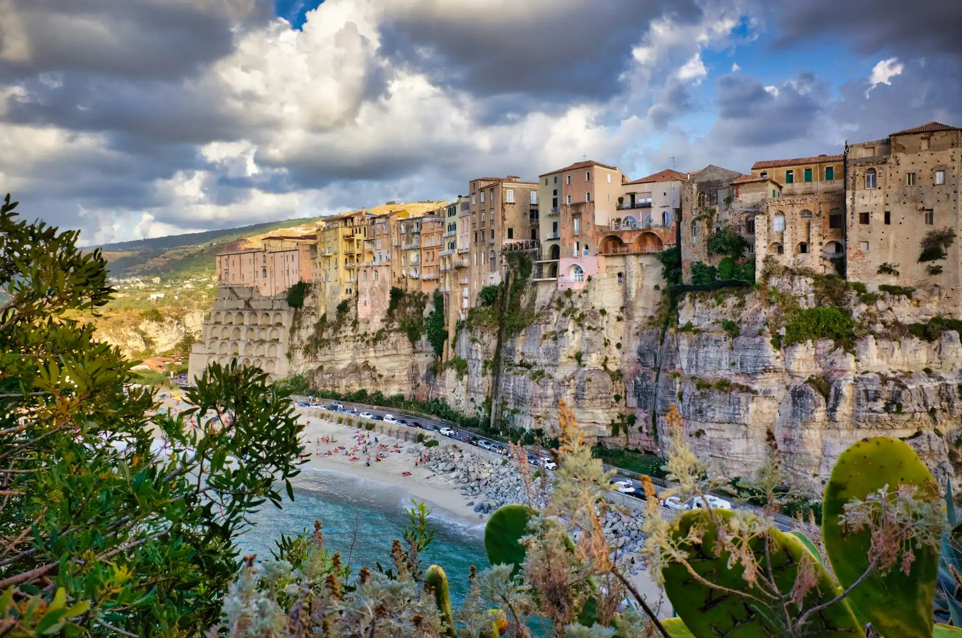 In questa costa tirrenica ci sono spiagge perfette per ammirare il sole che tramonta