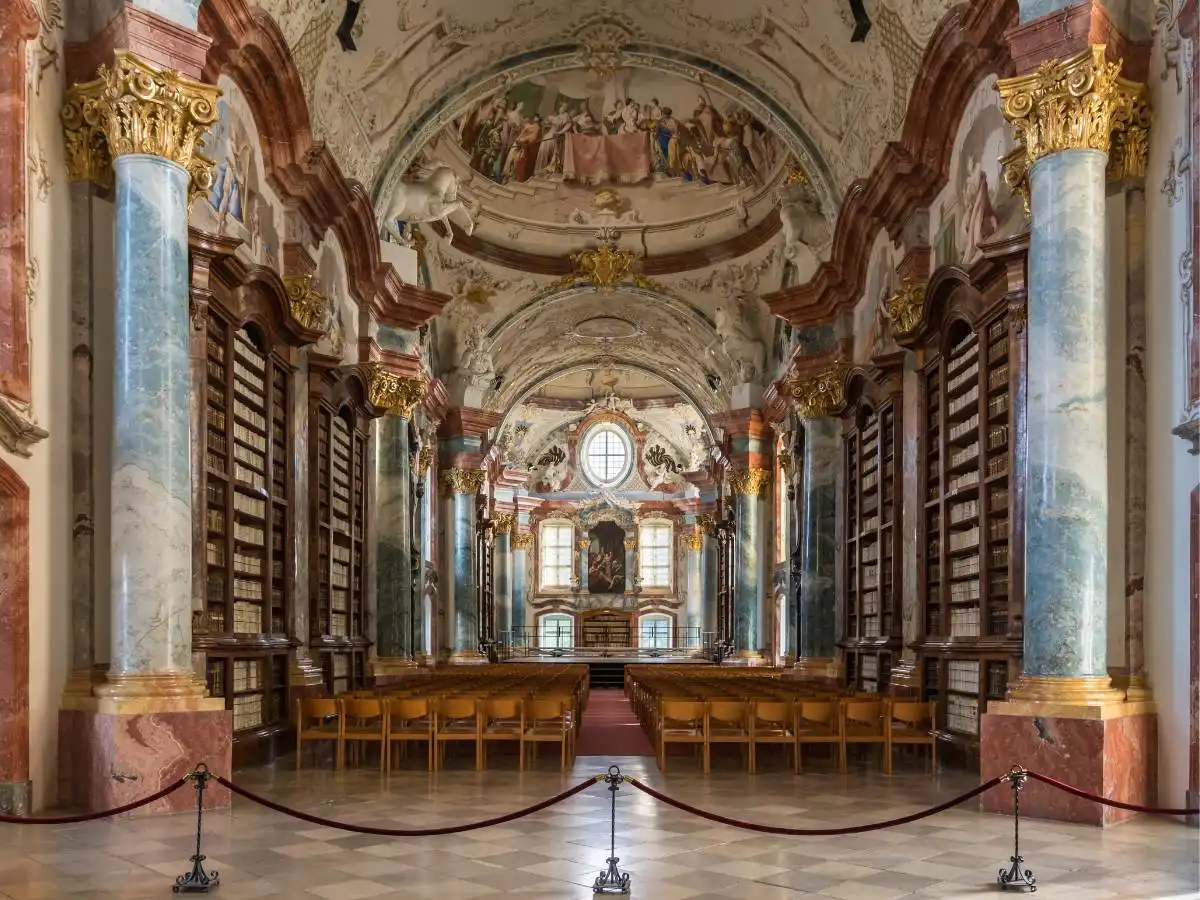 Sotto il barocco c’è un mondo medievale sepolto: il monastero che sorprende due volte
