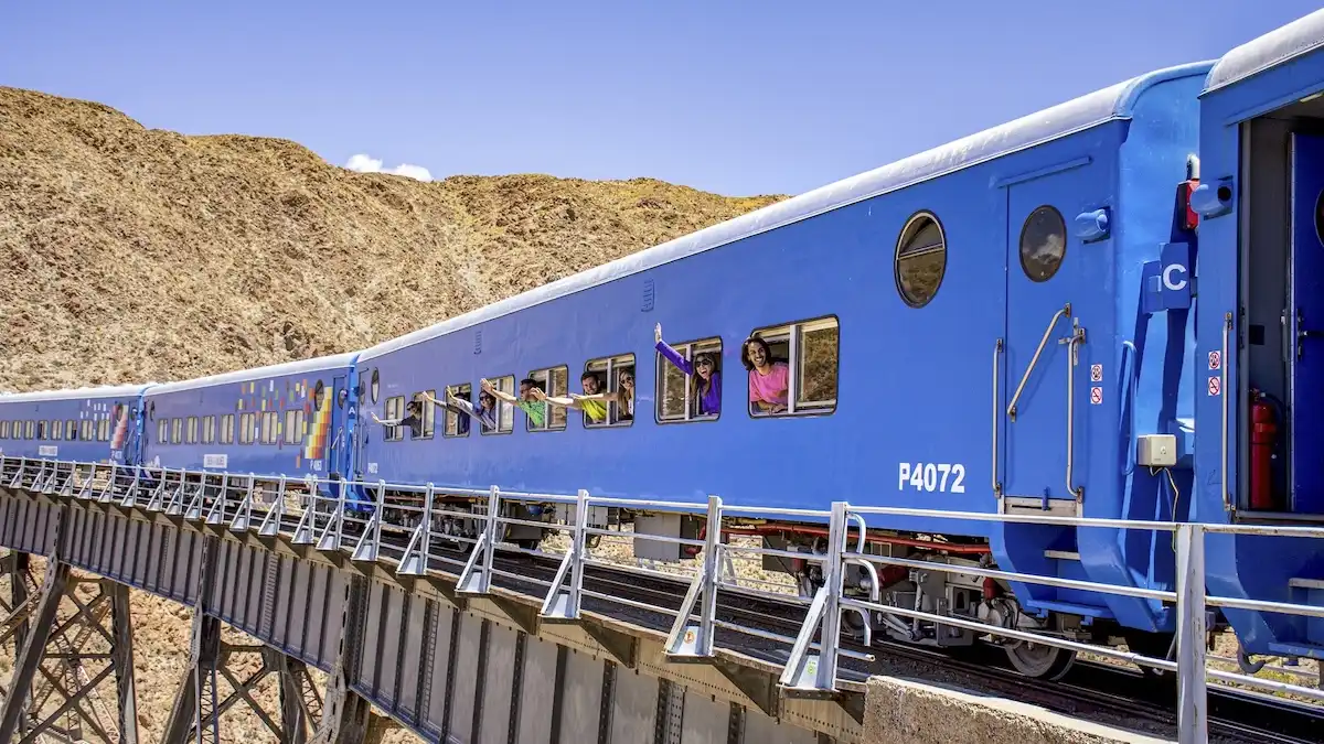 A 4.200 metri tra le Ande: il treno delle Nuvole argentino che sfida il cielo di Salta