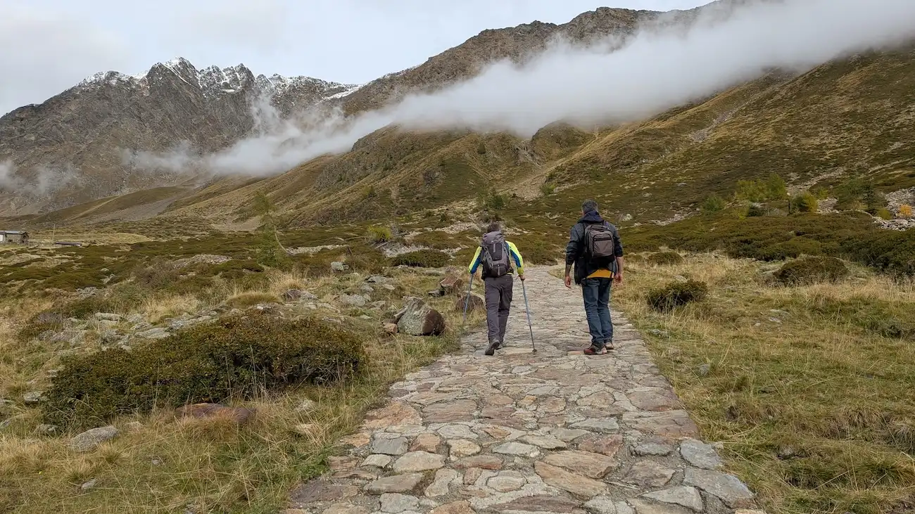 A piedi nella Val Grande in Lombardia, dove a ottobre i cervi scendono a valle e il cielo di notte è magico