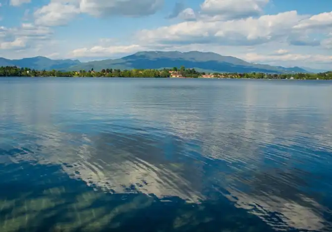 Gli 8 laghi dove fare il bagno in Lombardia