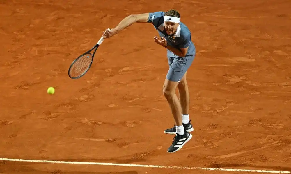 ATP Roma: Darderi lotta, Zverev vince. Domenica all’asciutto per il tennis italiano