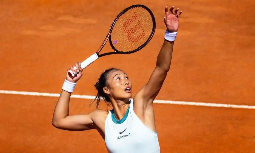 WTA Roma: Zheng sconfigge Osaka, ai quarti anche Keys dopo la protesta ambientalista