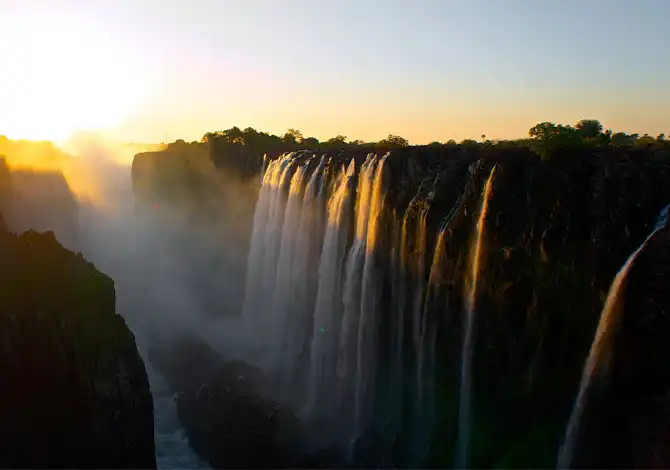 Le 10 cascate più spettacolari al mondo, foto dei salti spettacolari