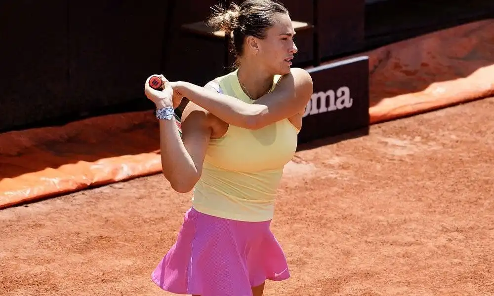 WTA Roma: Sabalenka ha la schiena intatta ed elimina Ostapenko in due set