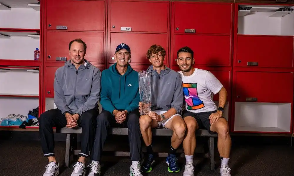 Jannik Sinner presente al Roland Garros? L’indizio nella foto pubblicata da Cahill